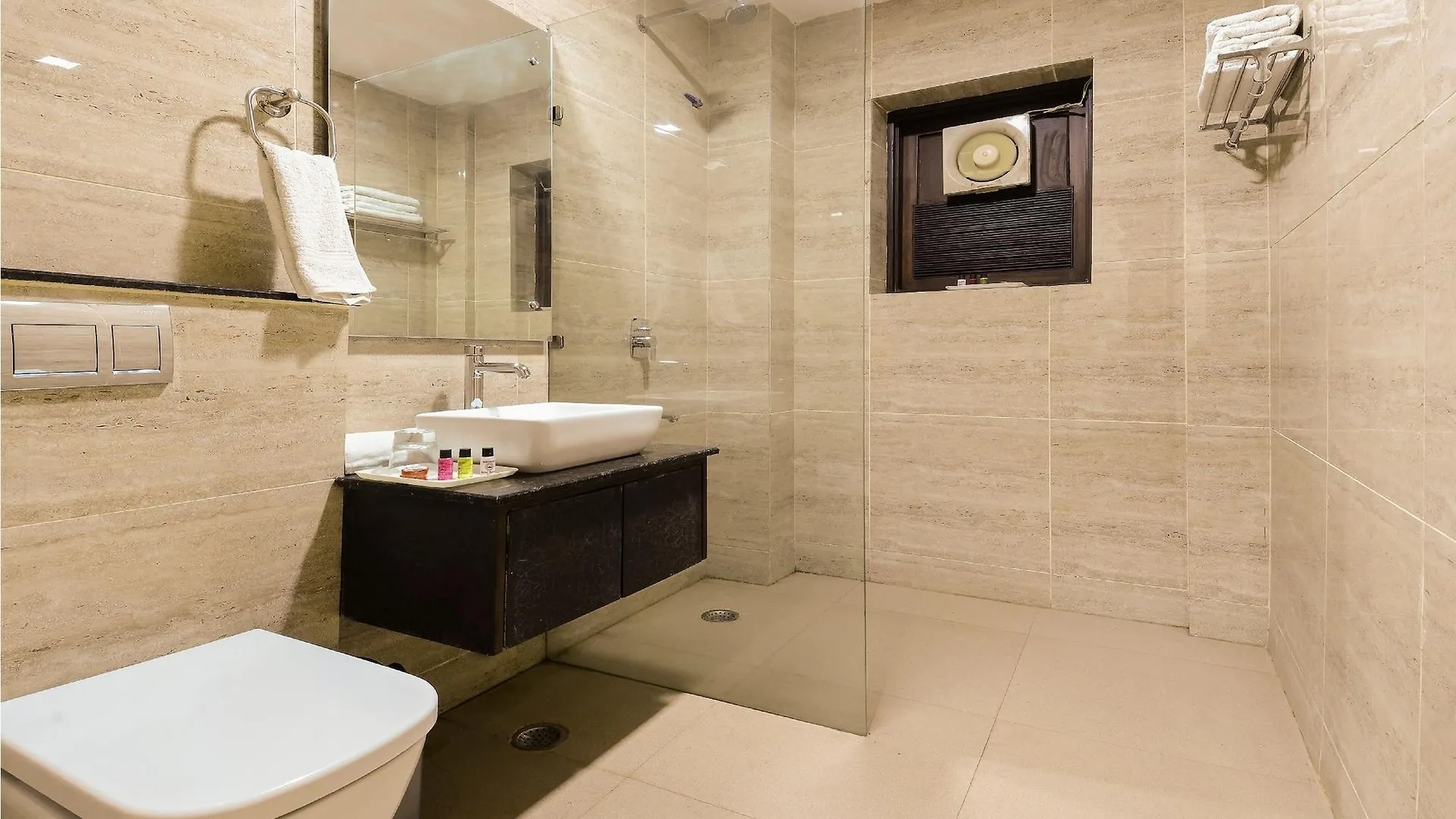 Hotel Ashish Palace Agra  3*, Agra (Uttar Pradesh)